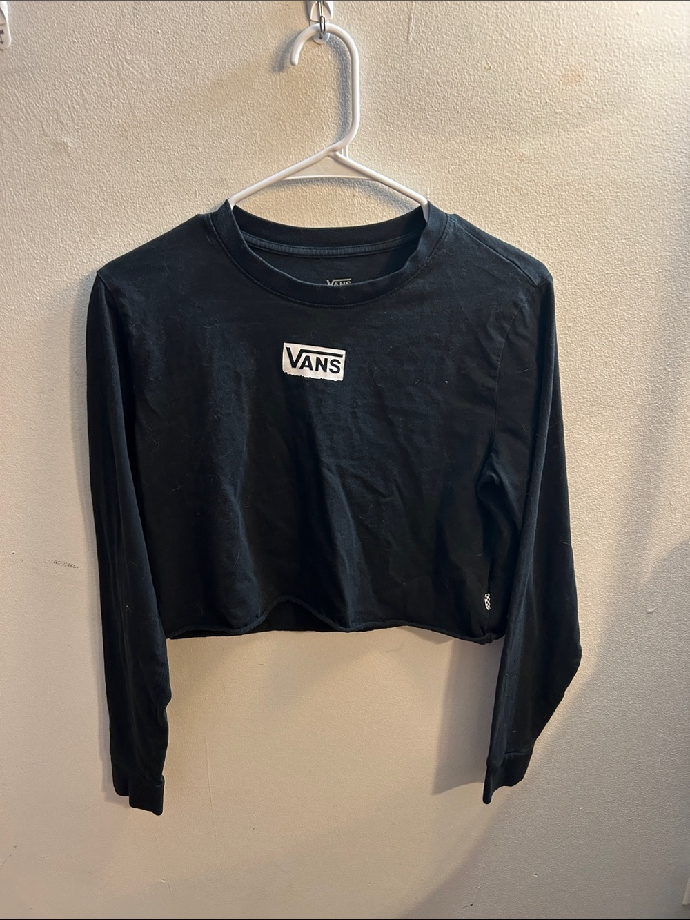 Vans Black Cropped Long-Sleeve Logo Tee